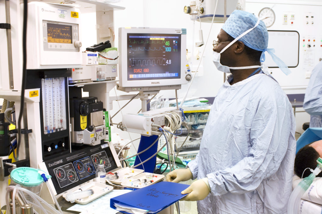 Robust estimation of respiratory rate via respiratory quality indices